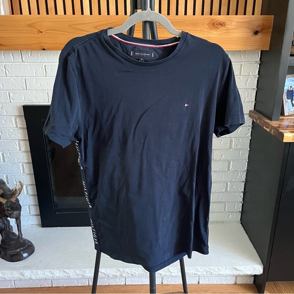 Tommy Hilfiger Men's Navy Blue Short Sleeve Tee